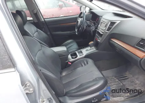 2014 Subaru Outback 2.5I Limited z USA, uszkodzony, nr VIN 4S4BRBLC0E3279547